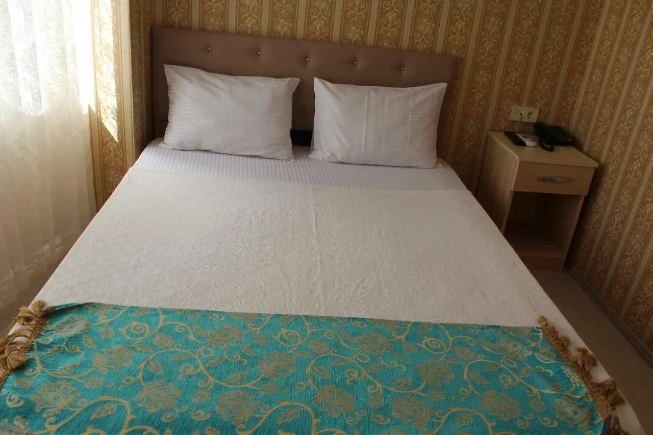 Omega Inn Istanbul 2*,